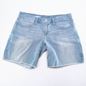Gap 1969 Light Wash Boyfriend Shorts